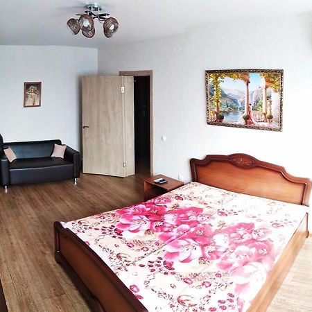 Apartamenty Na Kalaschnikova 8 Воронеж Экстерьер фото